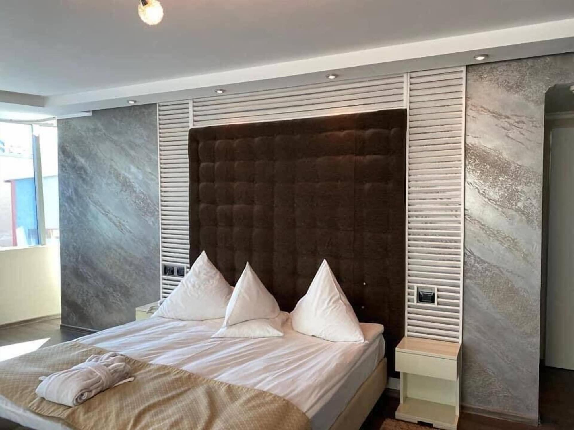 Hotel Paradis