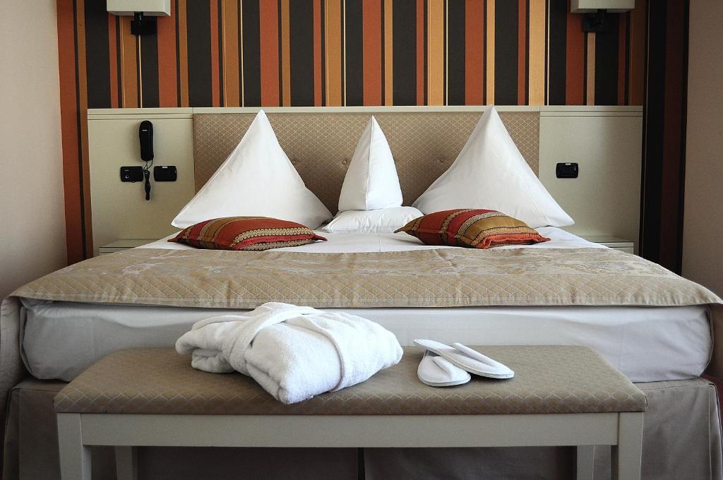 Paradis Hotel 4*